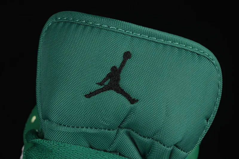 All categories Air Jordan Jordan series basketball shoes Air Jordan 1 Low G version pure original Air Jordan 1 Low AJ1 Joe 1 Celtics low-top cultural and leisure sports sneakers 553558-301